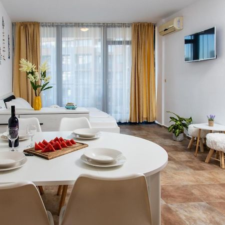 Stylish Flat In The Top Centre Of Sunny Beach By Flаt Manаger Exterior foto